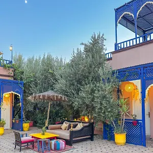 Le Bleu House Nocleg ze śniadaniem